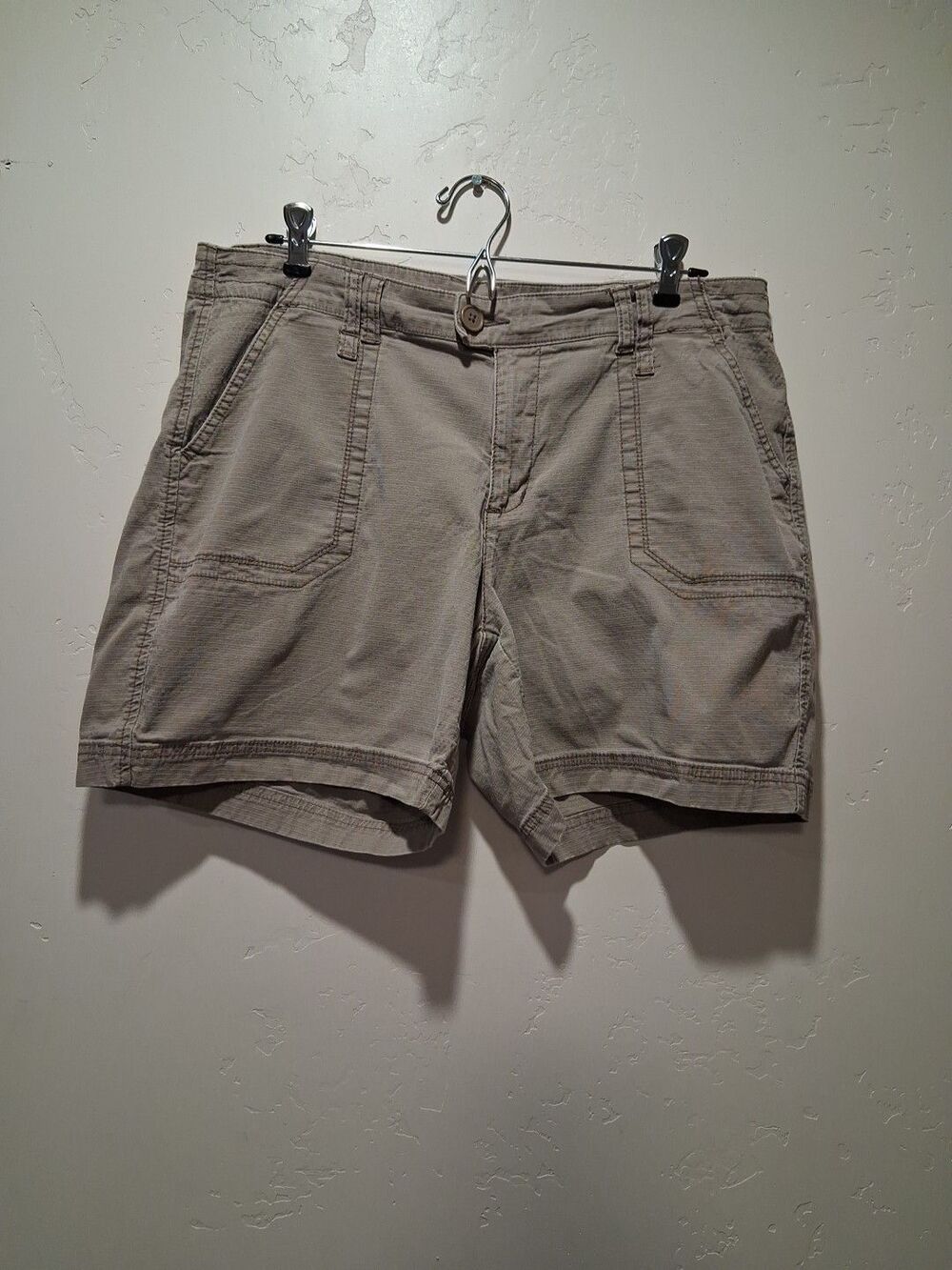 St. Johns Bay Wmns Rip Stop Khaki Shorts Tan Pockets  High Rise Plus 16W Granola